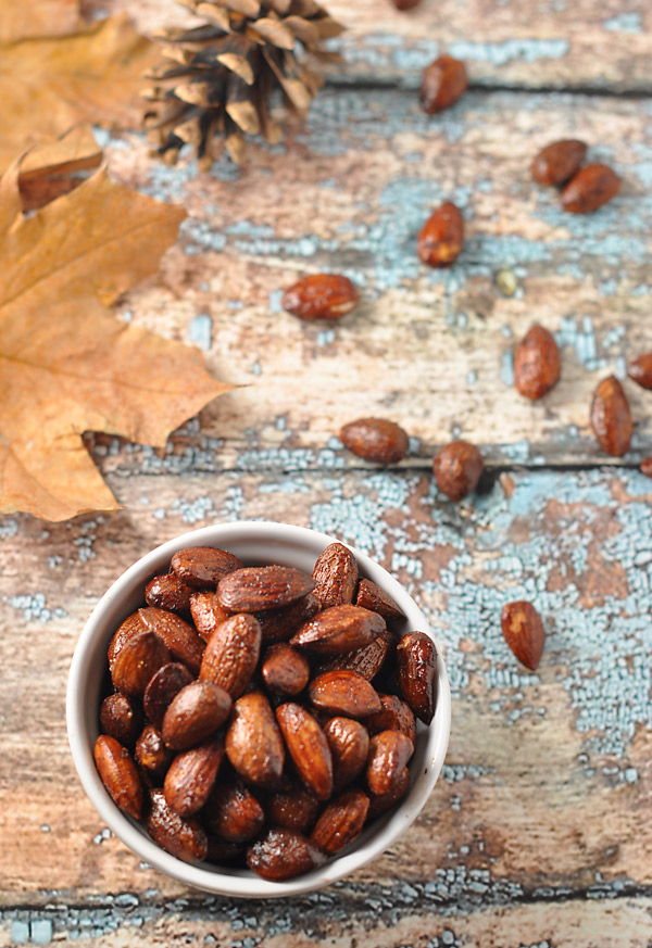 maple-cinnamon-roasted-almonds