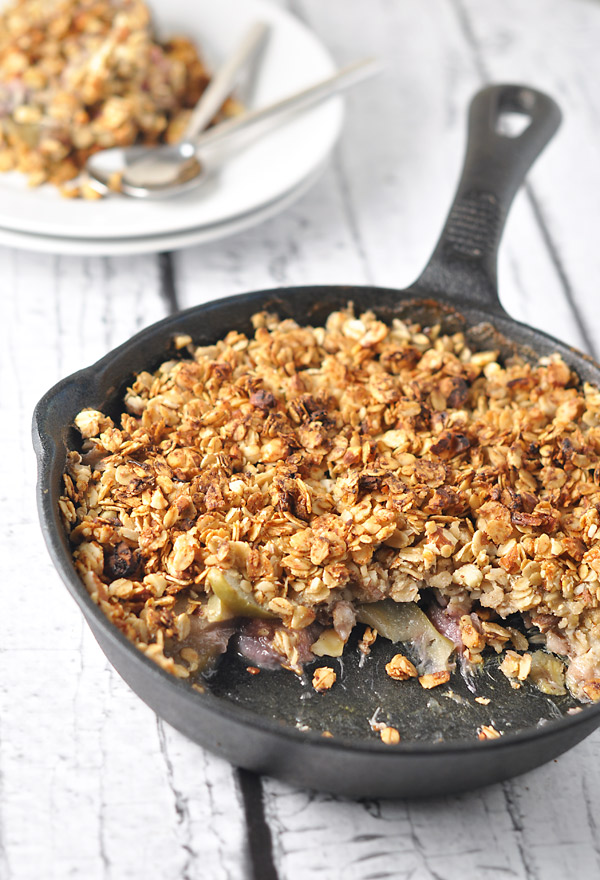 apple-rhubarb-crumble