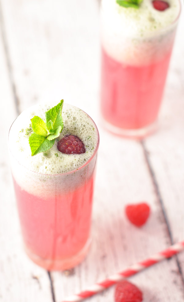 raspberry-mint-ginger-cocktail