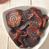 http://www.caseyjade.com/wp-content/uploads/2014/06/beetroot-chips-thumbnail.jpg