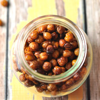 cinnamon-maple-roasted-chickpeas