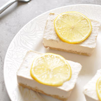 raw-lemon-cheesecake-bars