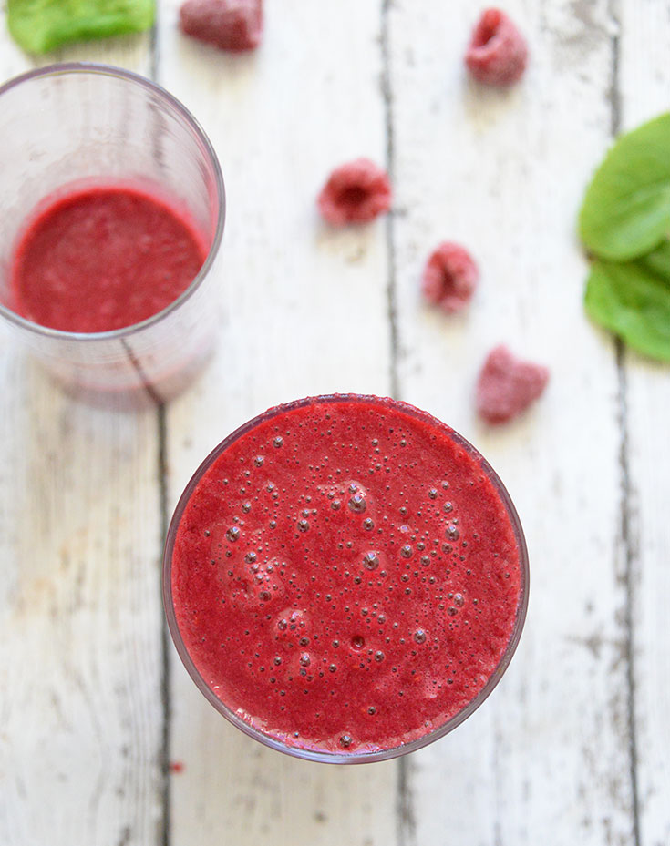 beet-raspberry-smoothie